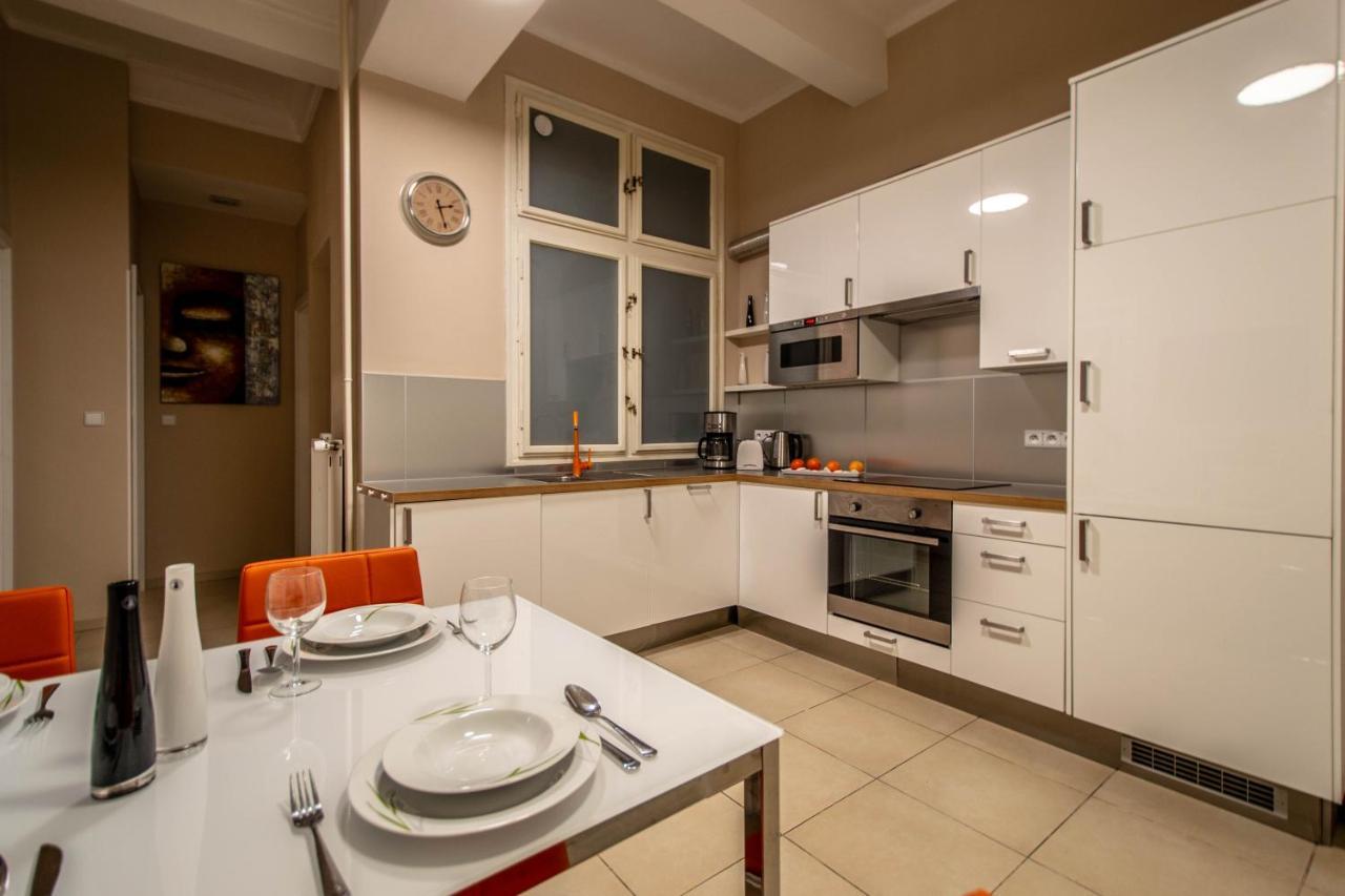 Design Apartment By Ruterra Прага Экстерьер фото