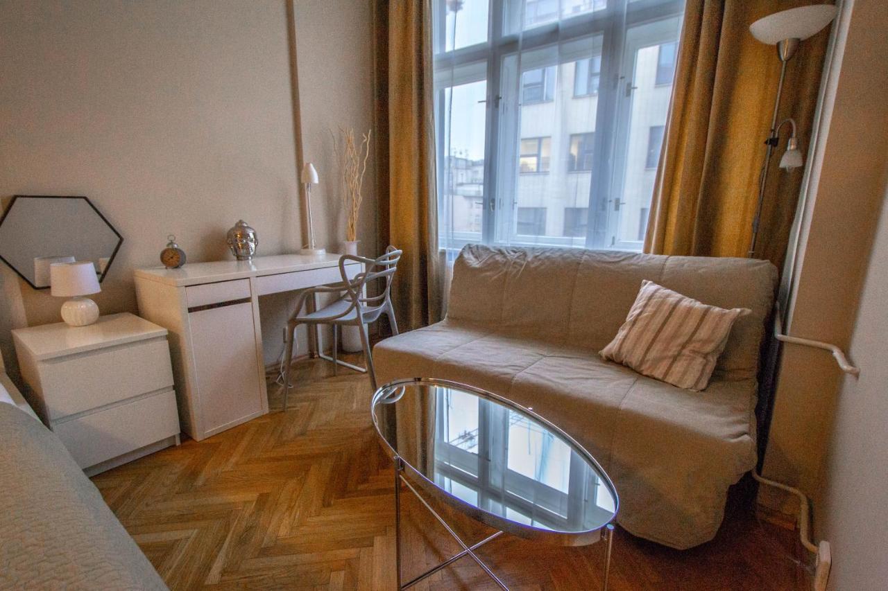 Design Apartment By Ruterra Прага Экстерьер фото