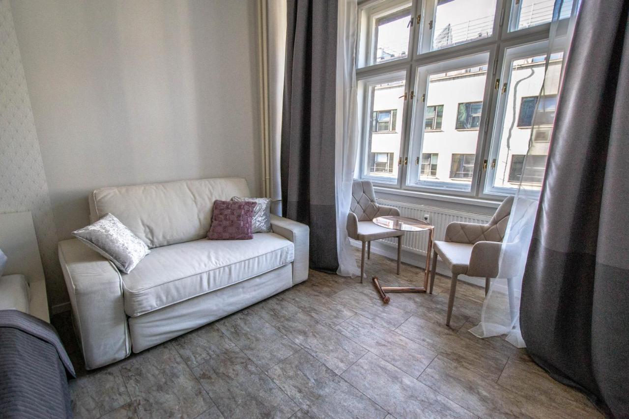 Design Apartment By Ruterra Прага Экстерьер фото